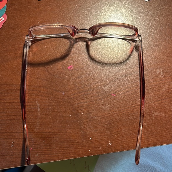 2 pair of fashion glasses. - Picture 3 of 6